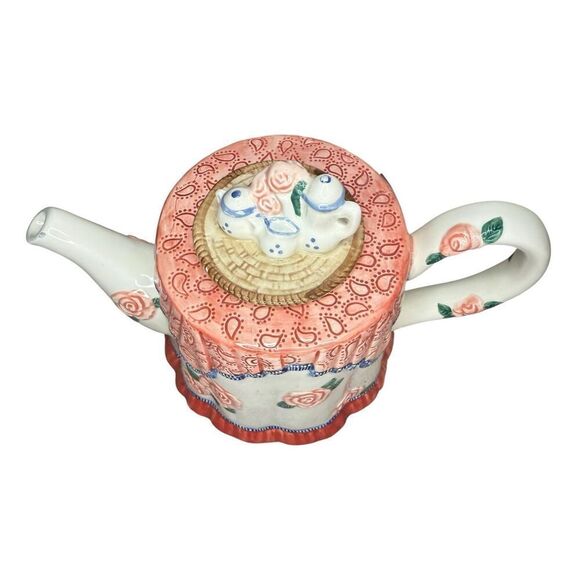 Vintage Fitz and Floyd Teapot 34 oz Pink 3D Blushing Roses Floral Leaves FF 1988 - Picture 2 of 7